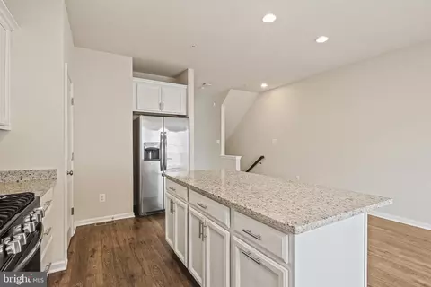 8337 Daydream Cres, Pasadena, MD 21122 photo 14