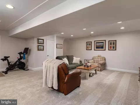 Other - 8118 Buttercup Ln E, Pasadena, MD 21122 photo 16 of 18