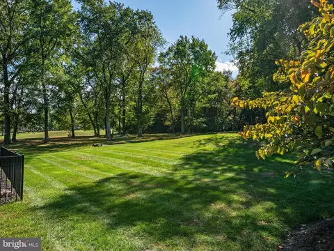 Exterior - 8118 Buttercup Ln E, Pasadena, MD 21122 photo 21 of 26