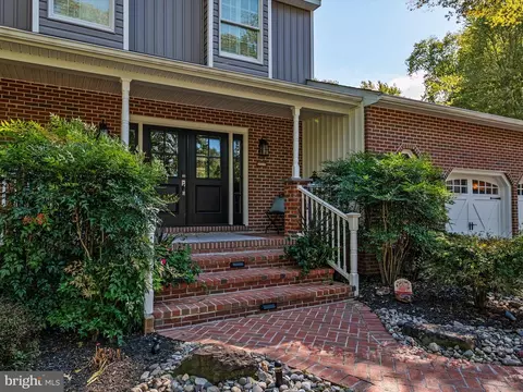 Exterior - 8118 Buttercup Ln E, Pasadena, MD 21122 photo 24 of 26