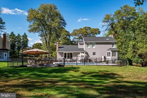 Other - 8118 Buttercup Ln E, Pasadena, MD 21122 photo 3 of 18