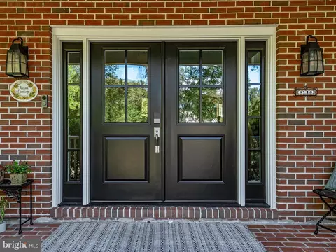 Entry Way - 8118 Buttercup Ln E, Pasadena, MD 21122 photo 3 of 3