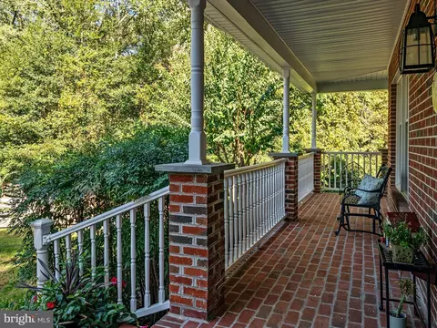 Exterior - 8118 Buttercup Ln E, Pasadena, MD 21122 photo 25 of 26