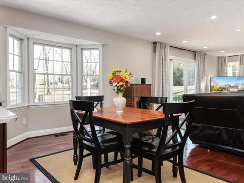 Dining - 8118 Buttercup Ln E, Pasadena, MD 21122 photo 2 of 2