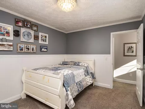 Bedroom - 8118 Buttercup Ln E, Pasadena, MD 21122 photo 7 of 7