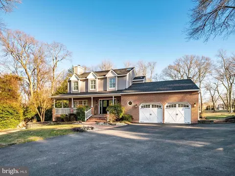 Exterior - 8118 Buttercup Ln E, Pasadena, MD 21122 photo 12 of 26