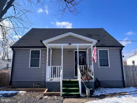 5214 Disney Ave, Brooklyn Park, MD 21225