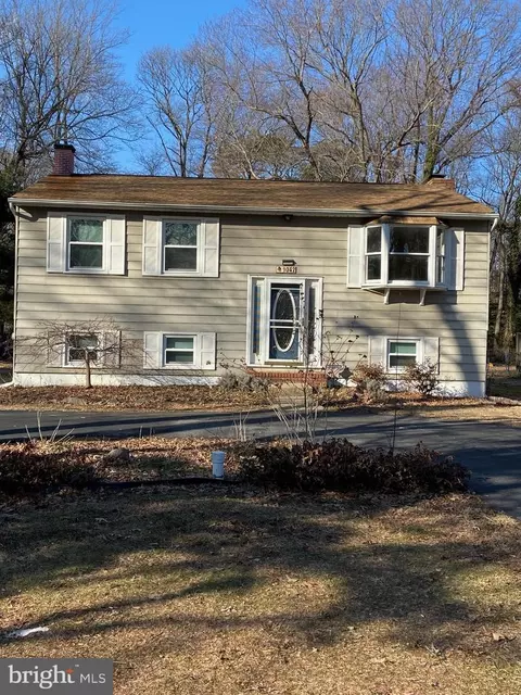 1042 Dockser Dr, Crownsville, MD 21032