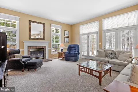 91 Colony Xing, Edgewater, MD 21037 photo 12