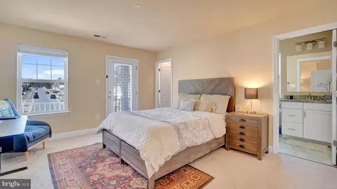 Bedroom - 7611 Gigur Dr, Hanover, MD 21076 photo 3 of 8