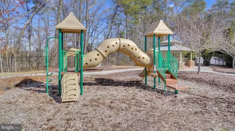 View/Area - 7611 Gigur Dr, Hanover, MD 21076 photo 1 of 1