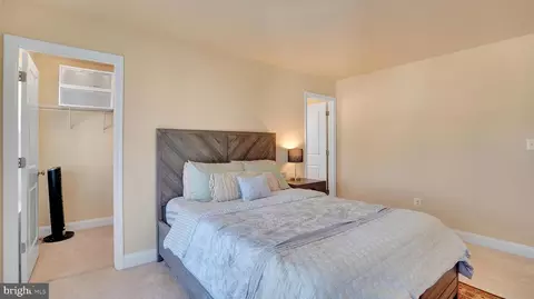 Bedroom - 7611 Gigur Dr, Hanover, MD 21076 photo 5 of 8