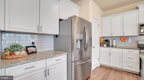 Kitchen - 7611 Gigur Dr, Hanover, MD 21076 photo 4 of 4