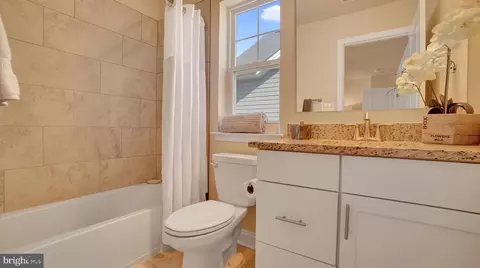 Entry Way - 7611 Gigur Dr, Hanover, MD 21076 photo 17 of 20