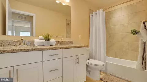 Entry Way - 7611 Gigur Dr, Hanover, MD 21076 photo 18 of 20