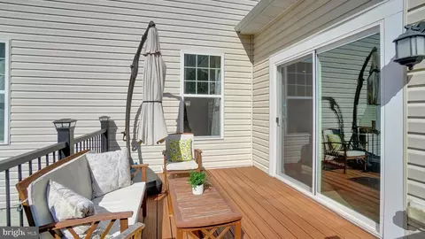 Exterior - 7611 Gigur Dr, Hanover, MD 21076 photo 4 of 8