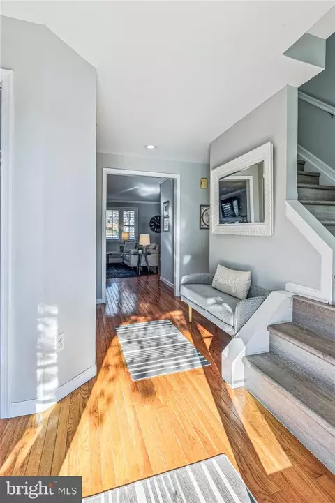 Entry Way - 2980 Friends Rd, Annapolis, MD 21401 photo 2 of 5