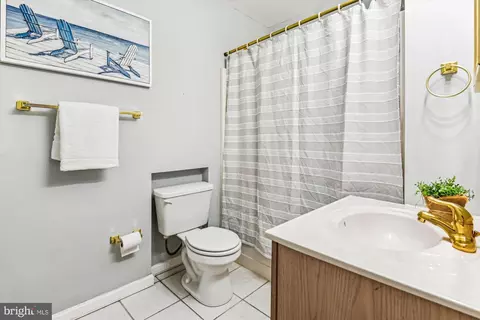 Bath - 2980 Friends Rd, Annapolis, MD 21401 photo 4 of 4