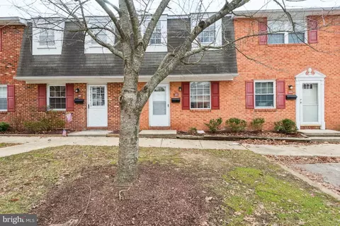 121 Merryman Ct, Annapolis, MD 21401
