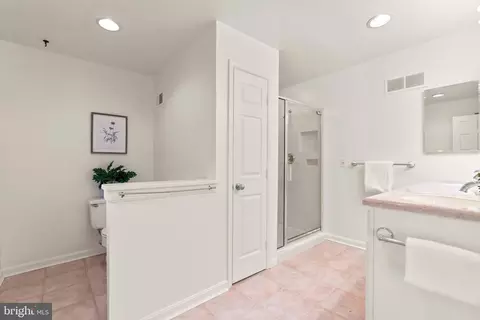 Bath - 1614 Comanche Rd, Arnold, MD 21012 photo 2 of 3