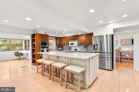 Kitchen - 1614 Comanche Rd, Arnold, MD 21012 photo 5 of 5