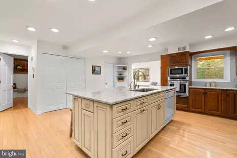 Kitchen - 1614 Comanche Rd, Arnold, MD 21012 photo 2 of 5