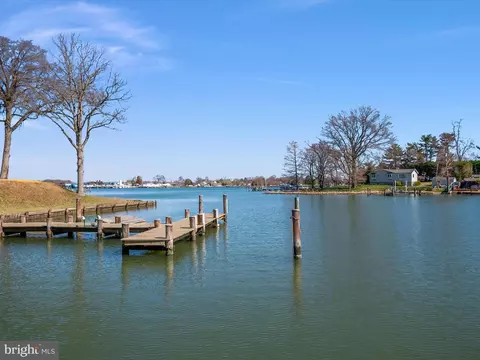 View/Area - 4083 Waterview Dr, Edgewater, MD 21037 photo 5 of 10