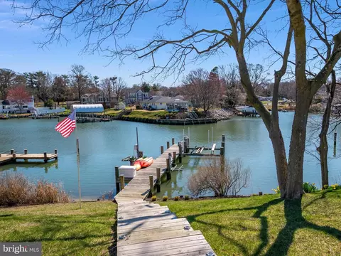 View/Area - 4083 Waterview Dr, Edgewater, MD 21037 photo 3 of 10