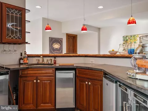 Kitchen - 4083 Waterview Dr, Edgewater, MD 21037 photo 7 of 7