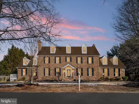 100 Tarks Ln, Severna Park, MD 21146