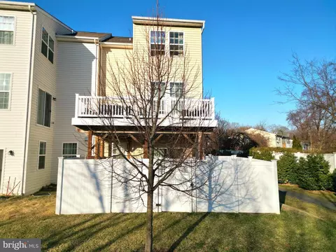 Exterior - 8548 Golden Eagle Ln, Severn, MD 21144 photo 9 of 10