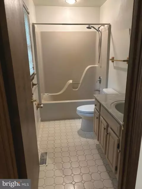 Other - 404 Beach Dr, Annapolis, MD 21403 photo 10 of 15