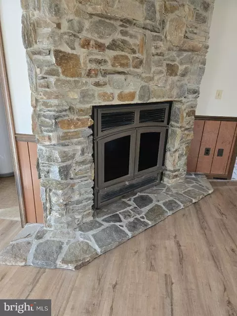 Other - 404 Beach Dr, Annapolis, MD 21403 photo 4 of 15