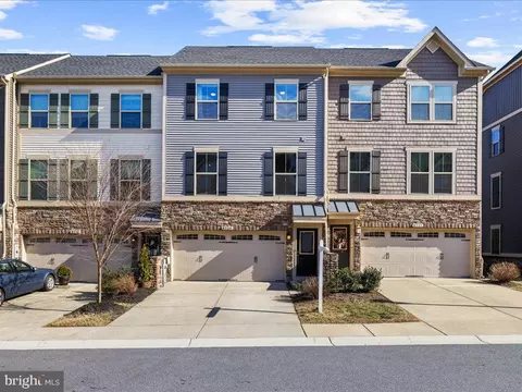 8334 Kippis Rd, Millersville, MD 21108