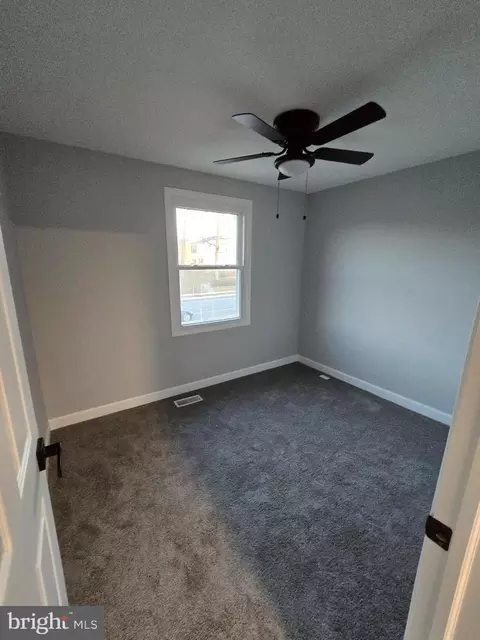 7982 Tower Bridge Dr, Pasadena, MD 21122 photo 5