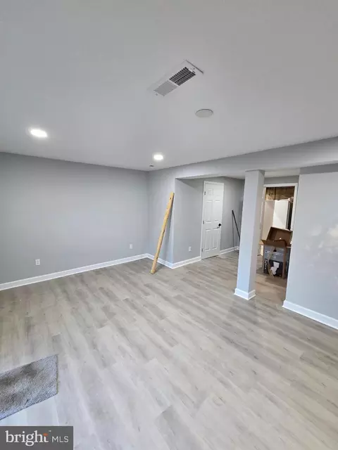 7982 Tower Bridge Dr, Pasadena, MD 21122 photo 11