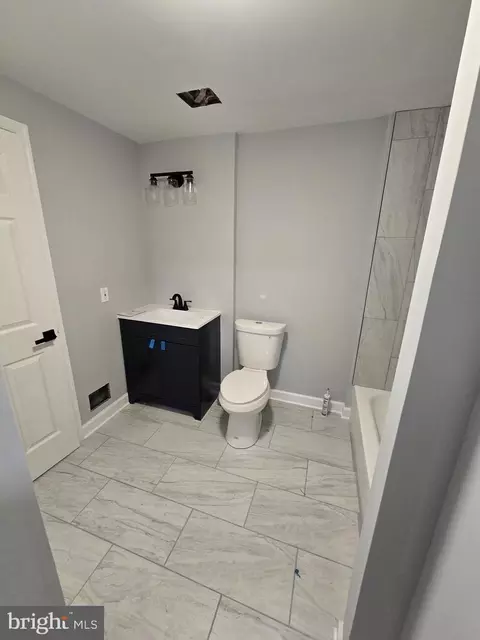 7982 Tower Bridge Dr, Pasadena, MD 21122 photo 8