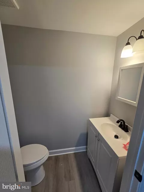 7982 Tower Bridge Dr, Pasadena, MD 21122 photo 12