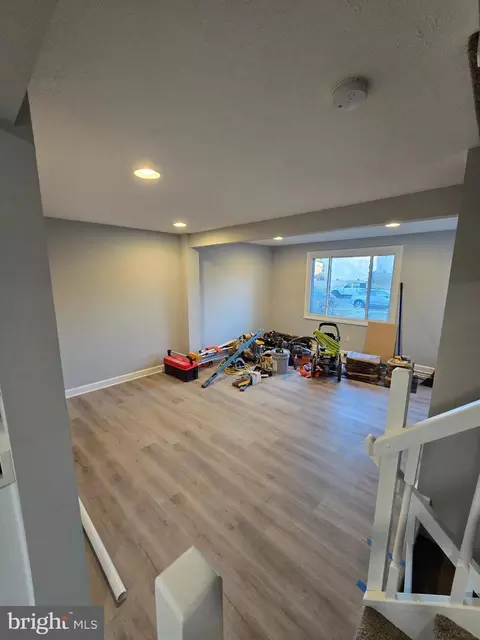 7982 Tower Bridge Dr, Pasadena, MD 21122 photo 2