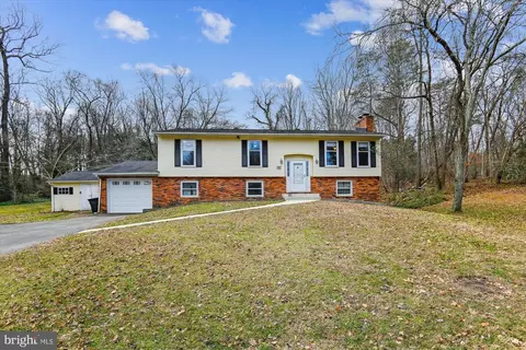 404 Verona Ct, Millersville, MD 21108