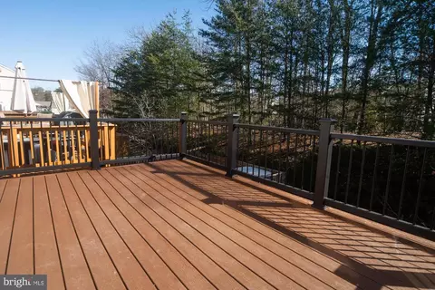 725 Pine Drift Dr, Odenton, MD 21113 photo 5