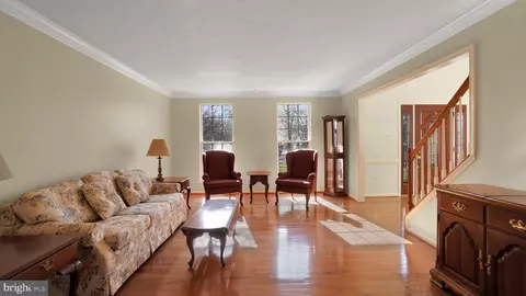 Living - 2709 Strongs Ct, Crofton, MD 21114 photo 1 of 2