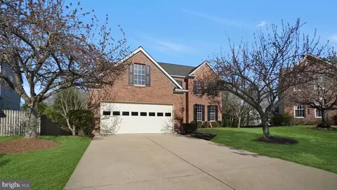Exterior - 2709 Strongs Ct, Crofton, MD 21114 photo 2 of 10