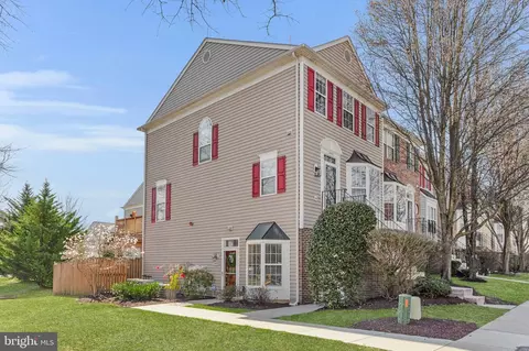 2403 Lizbec Ct, Crofton, MD 21114