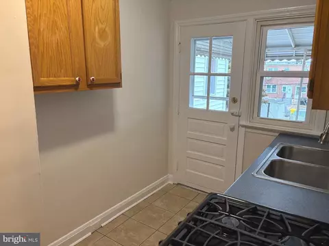 Entry Way - 216 W Riverview Rd, Baltimore, MD 21225 photo 1 of 2