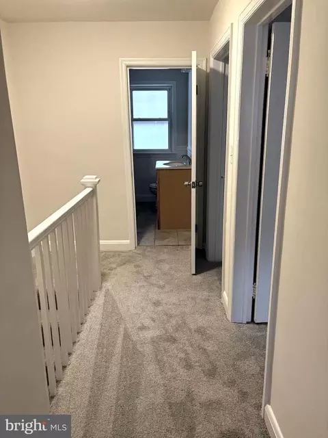 Entry Way - 216 W Riverview Rd, Baltimore, MD 21225 photo 2 of 2
