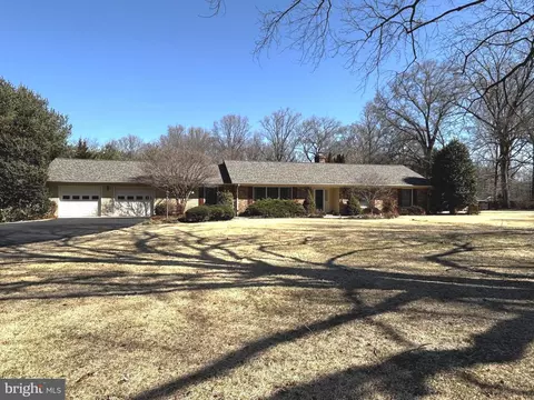 1165 Cecil Ave S, Millersville, MD 21108