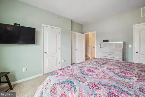 Bedroom - 2575 Debert Cir, Hanover, MD 21076 photo 3 of 6