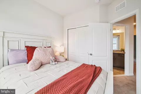 Bedroom - 2575 Debert Cir, Hanover, MD 21076 photo 5 of 6