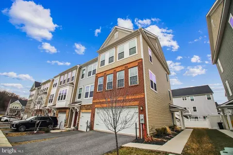 2575 Debert Cir, Hanover, MD 21076